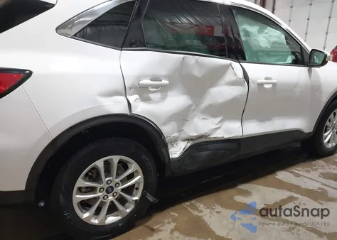 2020 Ford Escape Se z USA, uszkodzony, nr VIN 1FMCU9G64LUB69222